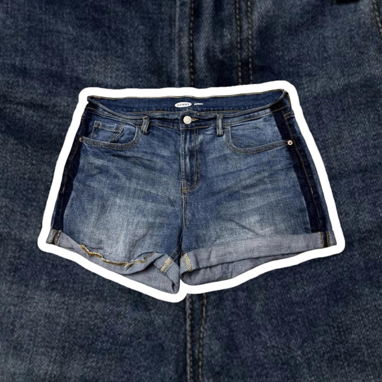 Old Navy Old Navy Boyfriend Denim Shorts - Comfortable & Stylish Size 27" / US 4 / IT 40 - 1 Thumbnail