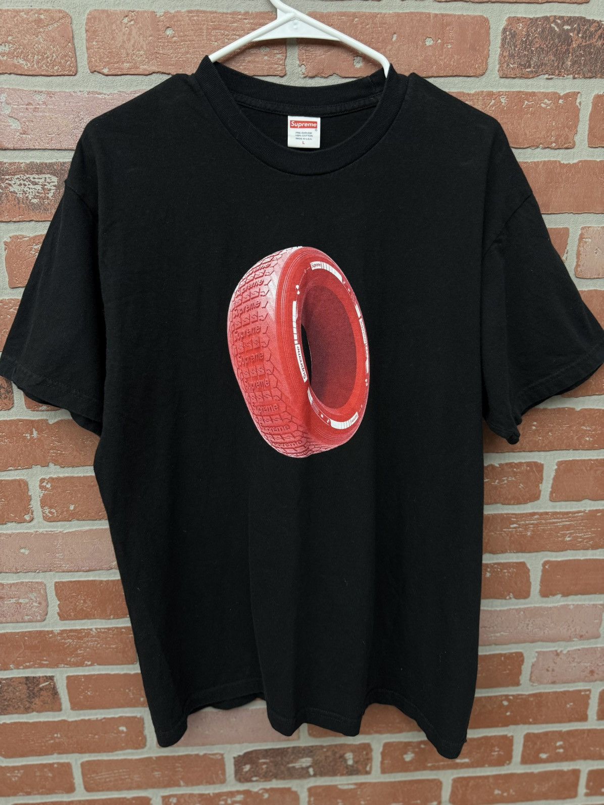 Supreme Supreme Black Tire Tee Shirt Size Large Pre Owned 🧼 Size US L / EU 52-54 / 3 - 1 Thumbnail