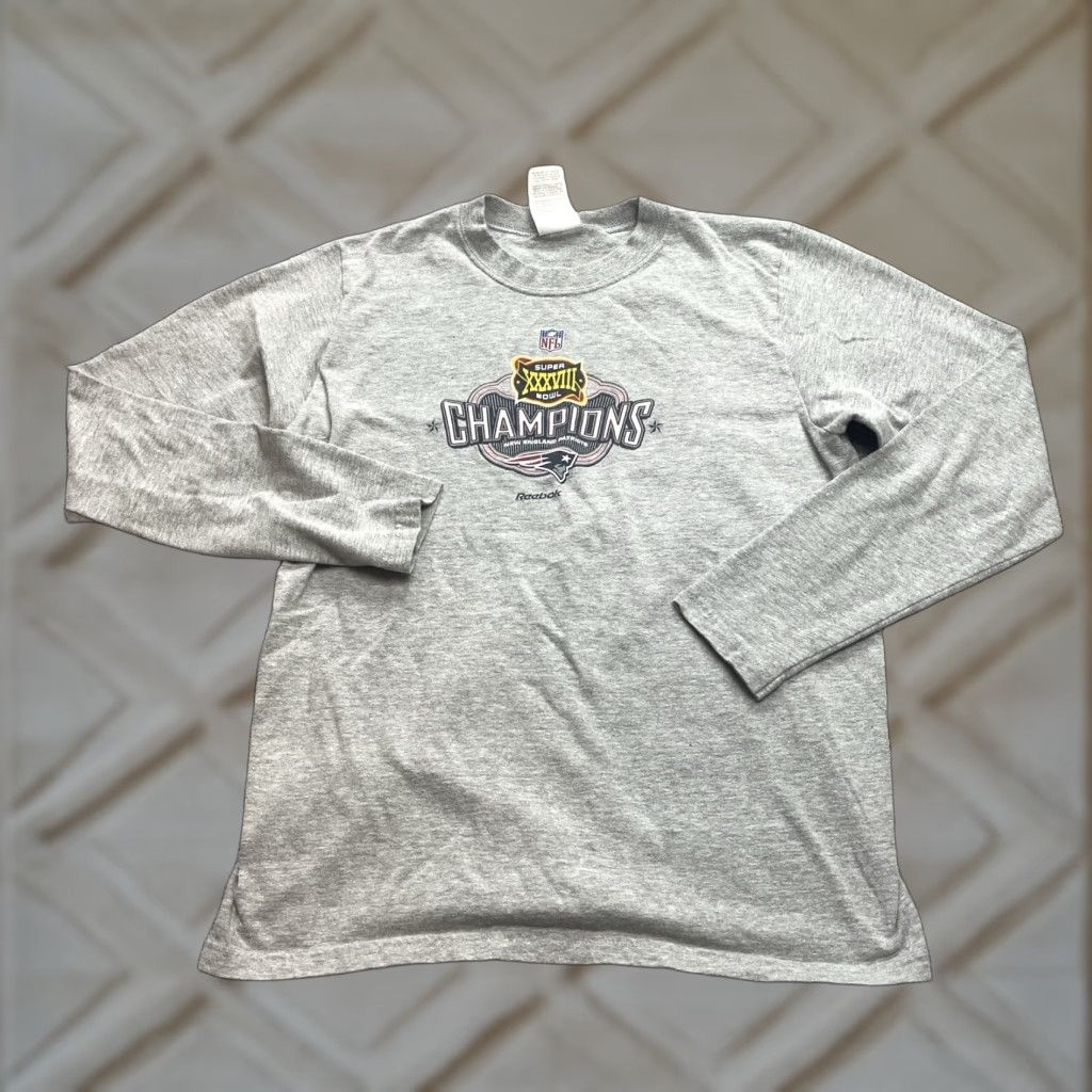 Reebok VINTAGE Reebok Shirt Women’s M Gray Long Sleeve Patriots XXXVIII Champions Shirt Women’s Medium Gray Long Sleeve Patriots Champions Vintage Size M / US 6-8 / IT 42-44 - 1 Thumbnail