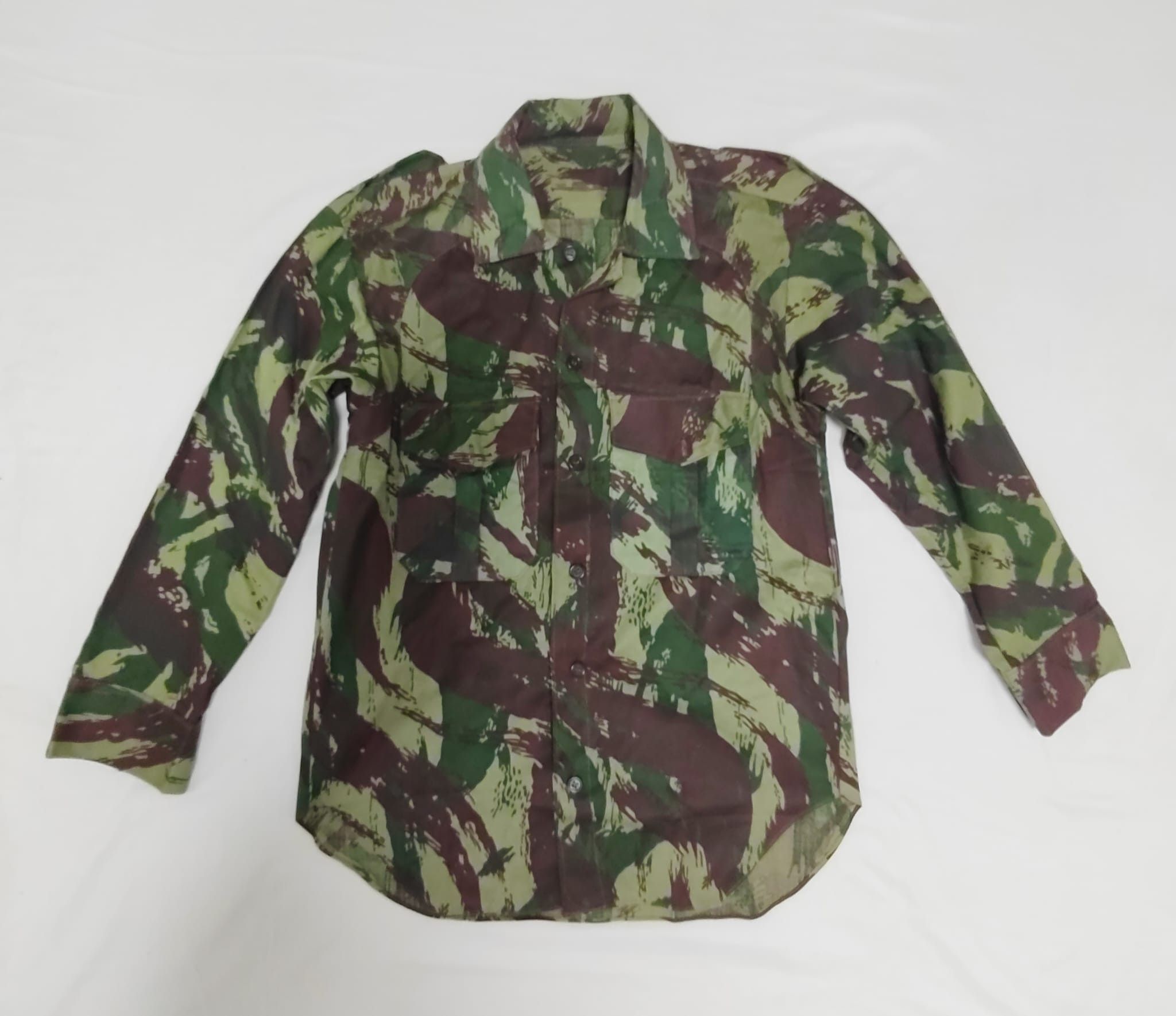 Vintage *VERY RARE!* Colonial wars portuguese Lizard blouse Size US M / EU 48-50 / 2 - 1 Thumbnail