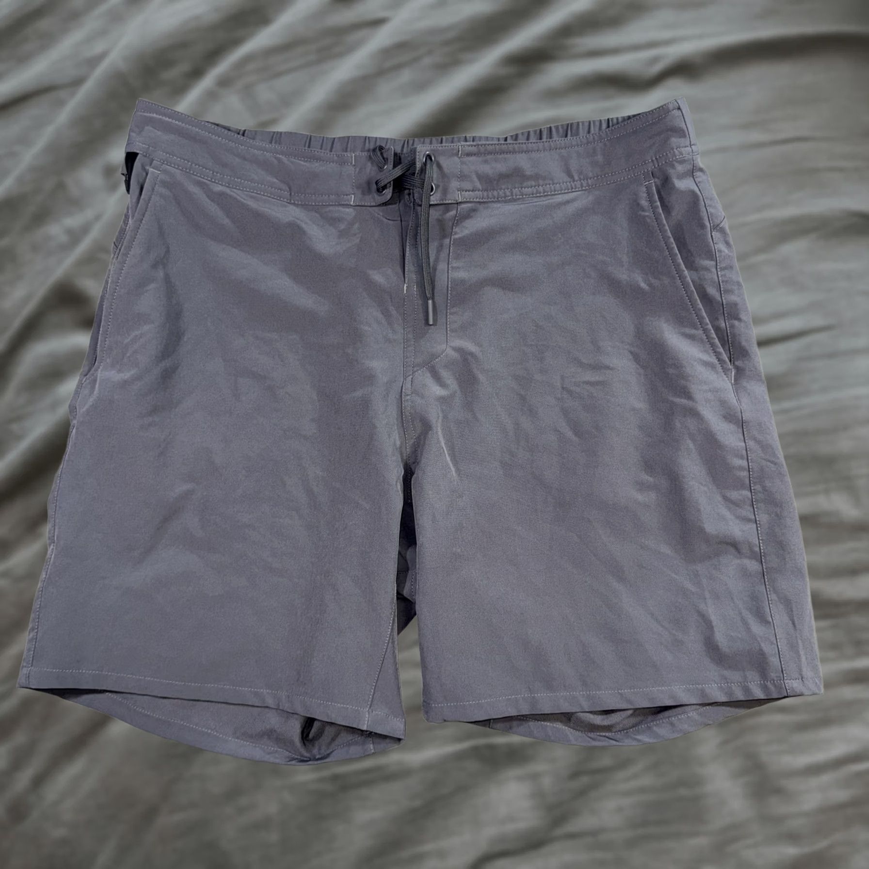 Ten Thousand Ten Thousand Shorts Mens L Gray Athletic Drawstring Elastic Waist Pockets Regular Inseam 7in Size US 33 - 1 Thumbnail