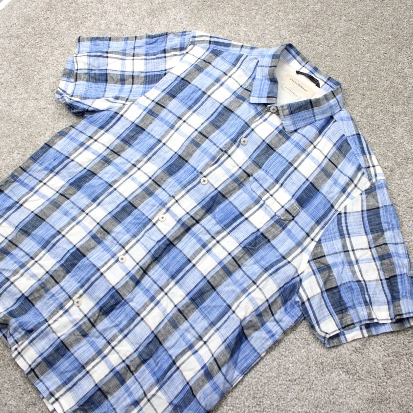 Tommy Bahama Tommy Bahama Shirt Mens XL Blue/Black Island Modern Fit 100% Linen S/S Button Up Shirt Mens XL Blue/Black Island Hawaiian Casual 90s? Size US XL / EU 56 / 4 - 3 Thumbnail
