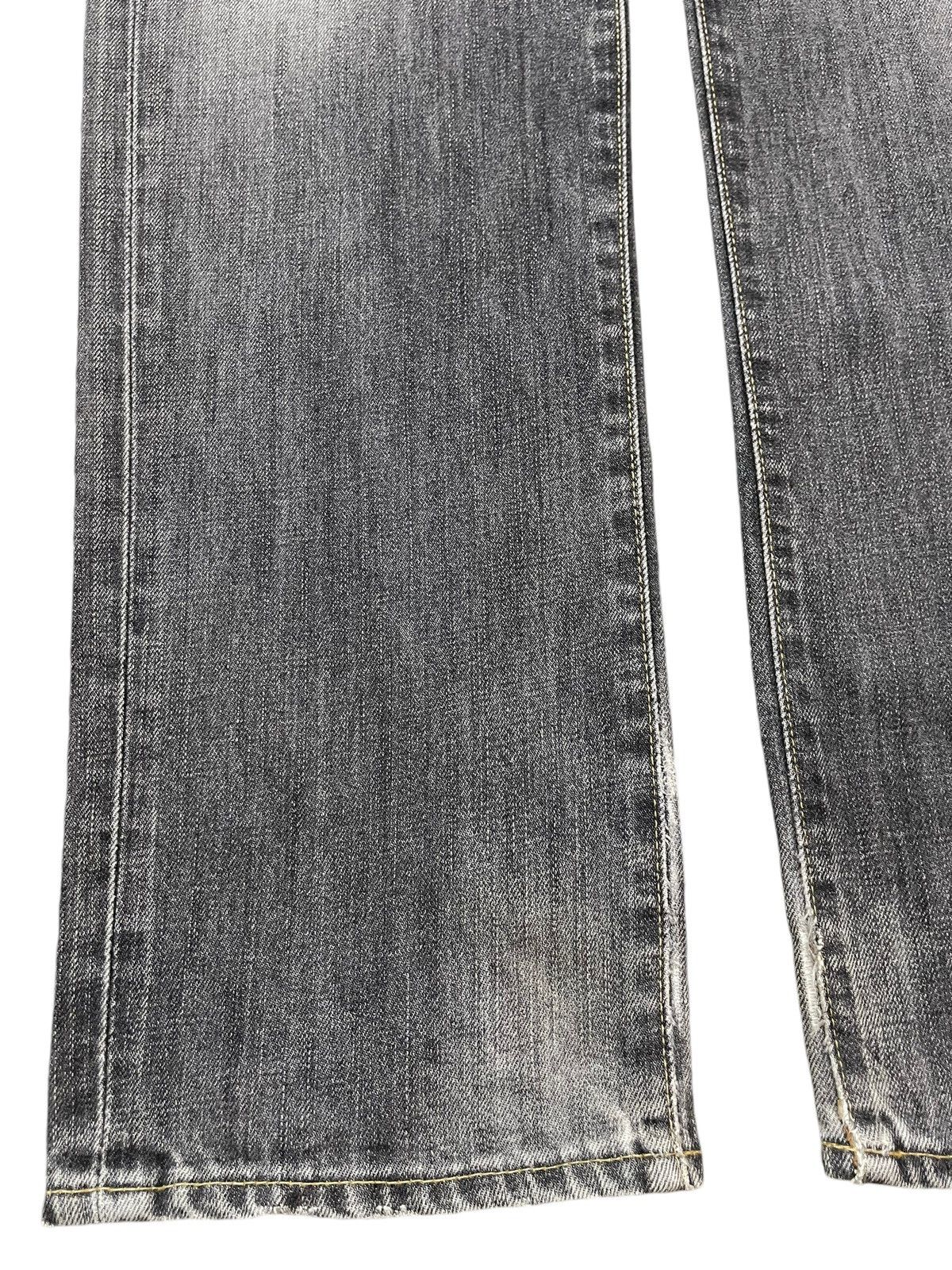 Uniqlo Vintage Y2K Japan Uniqlo Grey Faded Wash Style Straight Leg Size US 33 - 7 Thumbnail