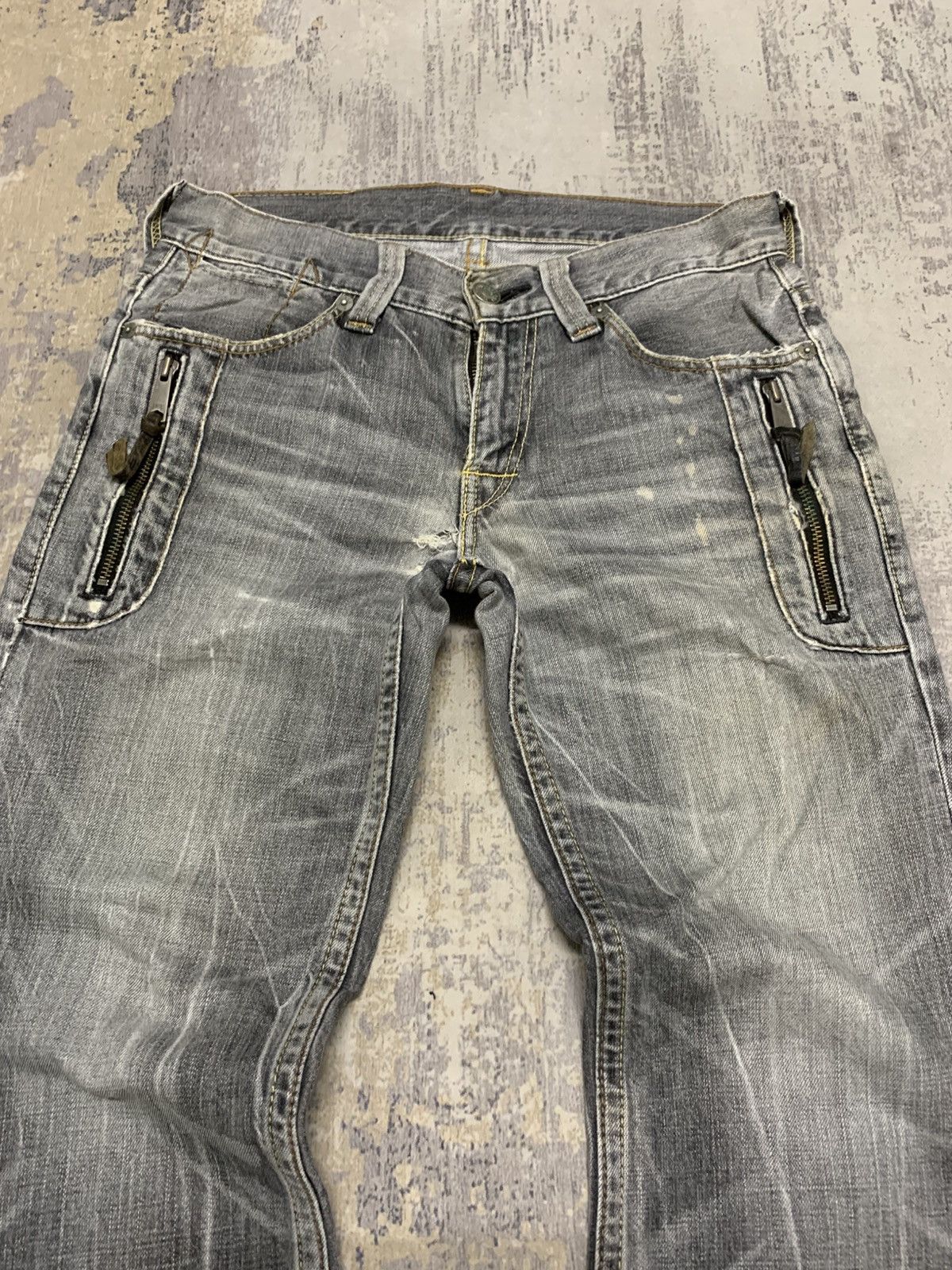 Levi's Levis 507 Flared Jeans Bootcut Clawmark Distressed Jeans Size US 34 / EU 50 - 2 Thumbnail
