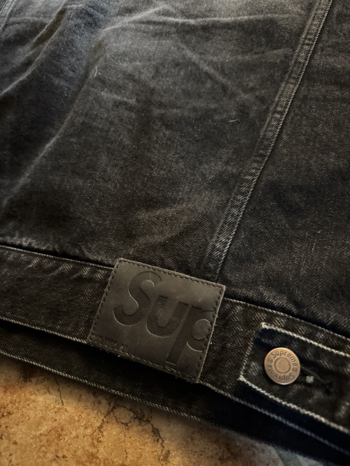 Supreme FW24 Supreme Distressed Selvedge Trucker Jacket Size US S / EU 44-46 / 1 - 6 Thumbnail