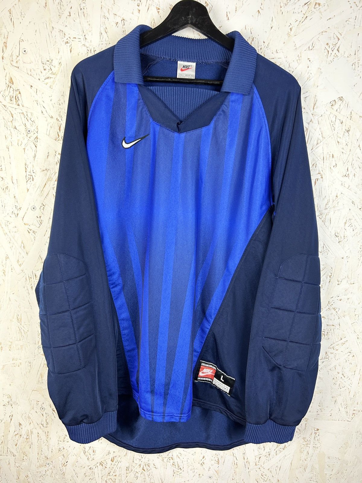 Nike 90s Nike 1997/98 Template GK Goalkeeper Long Sleeve Jersey L Size US L / EU 52-54 / 3 - 1 Thumbnail