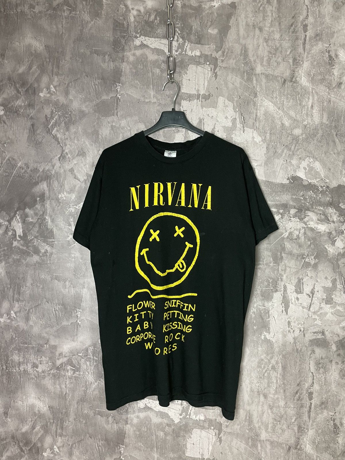 Band Tees × Nirvana × Vintage Nirvana Smiley face vintage t shirt Size US M / EU 48-50 / 2 - 1 Thumbnail