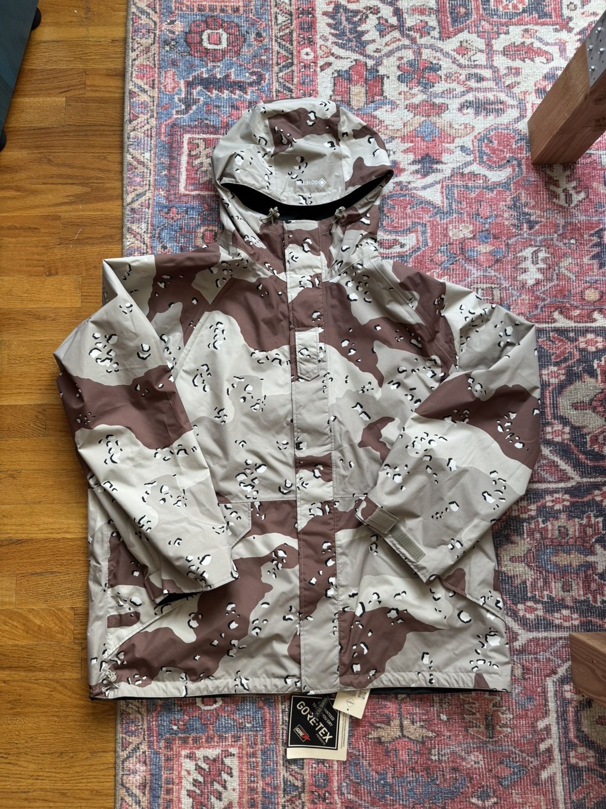 Supreme Supreme aphex twin reversible goretex jacket | Grailed