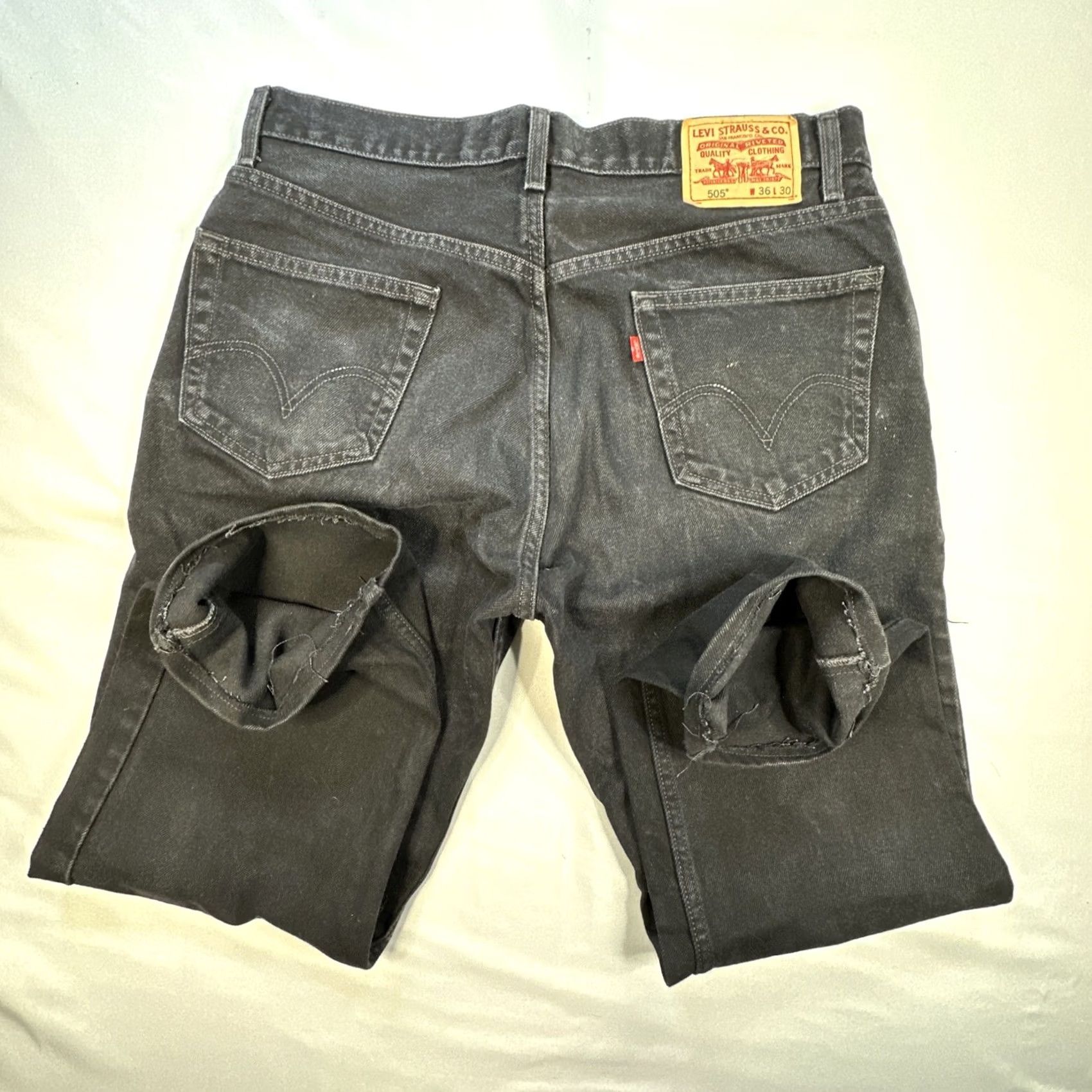 Levi's VINTAGE Levi's Denim Jeans 505 Black Regular Fit 5-Pocket Men's W36 Straight Zip Closure Size US 36 / EU 52 - 6 Thumbnail