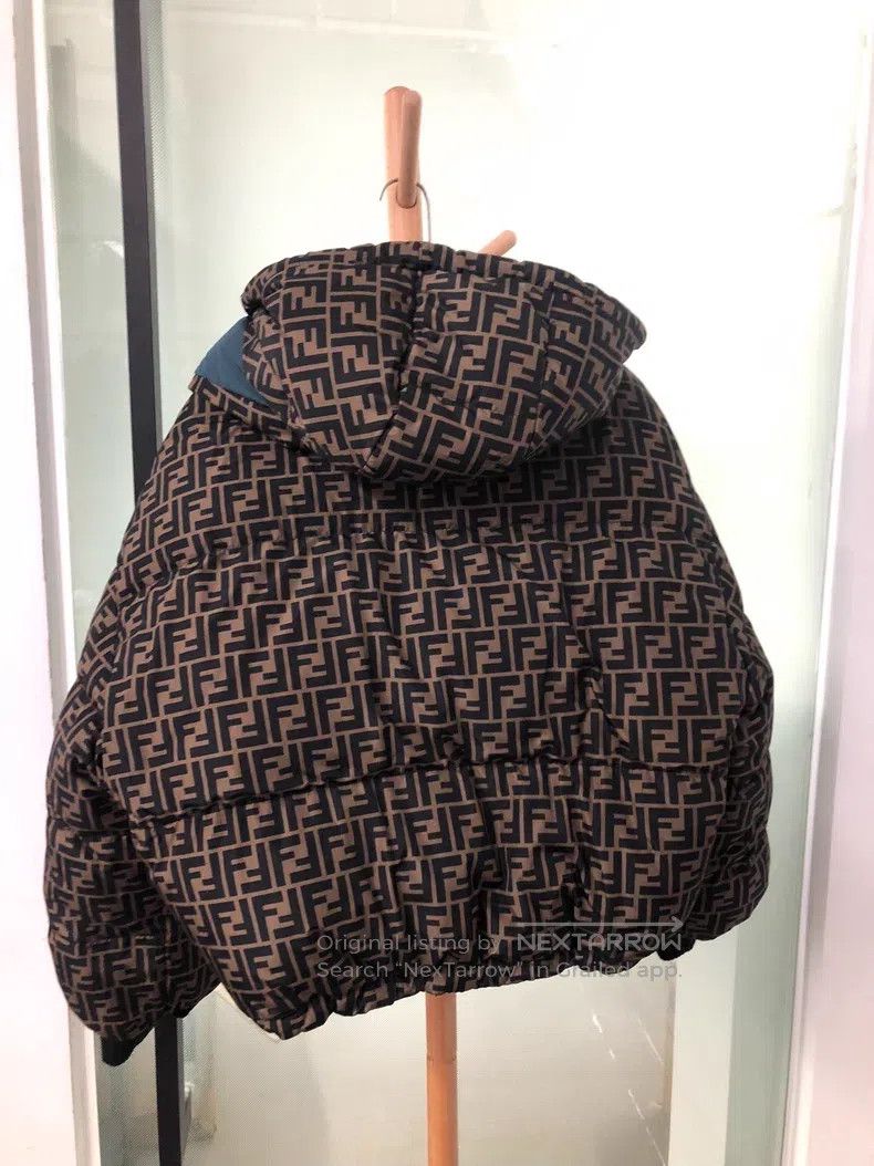 Fendi Fendi All-over printed down jacket reversible Size M / US 6-8 / IT 42-44 - 2 Thumbnail