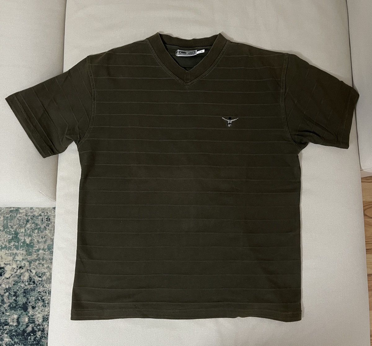 Vintage Chiemsee Vintage Shirt with small Front Logo Print, V-Neck Size US S / EU 44-46 / 1 - 4 Thumbnail
