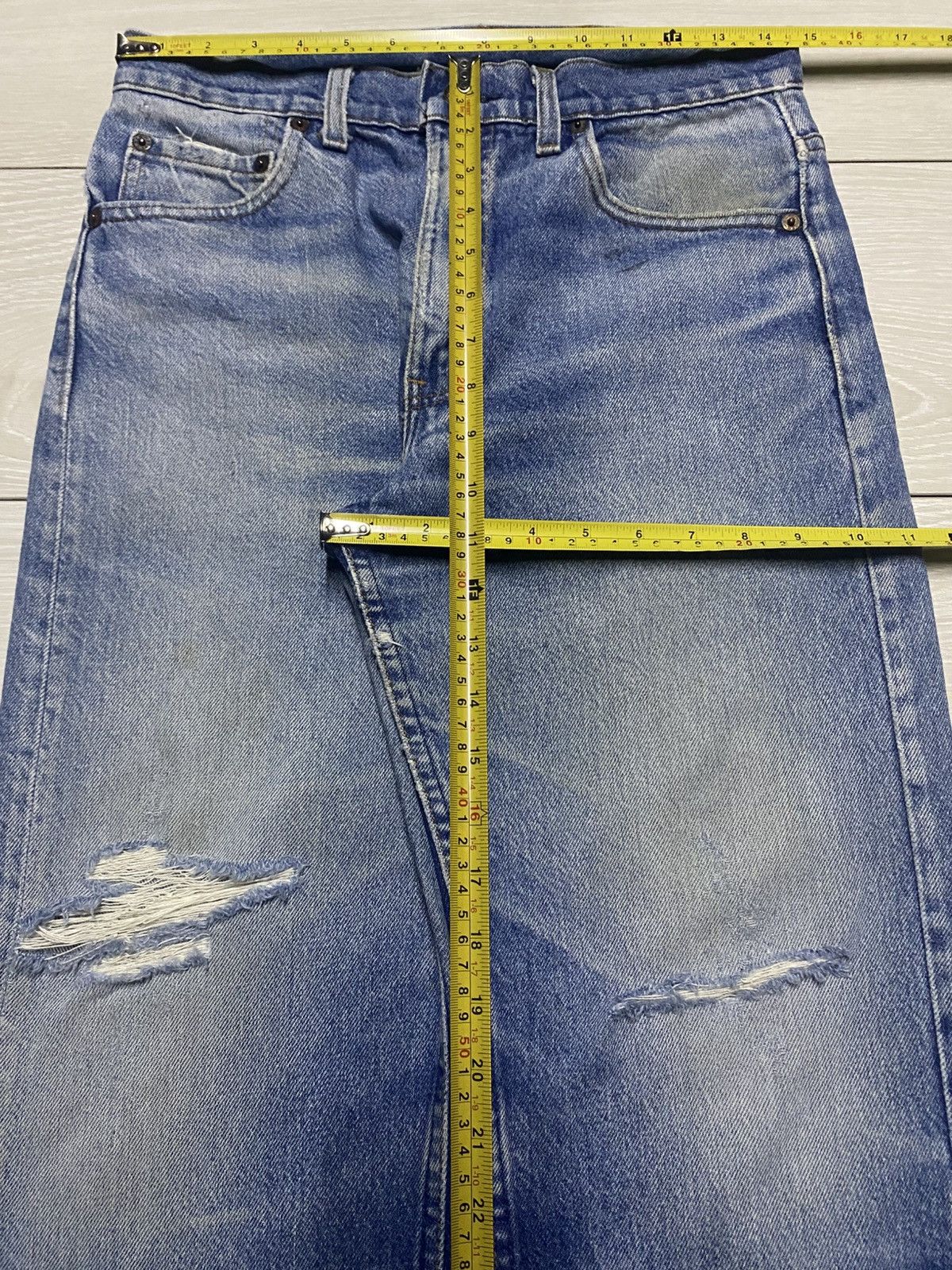 Levi's Vintage Levis 505 90s Faded Wash Distressed Jeans Size US 29 - 15 Thumbnail