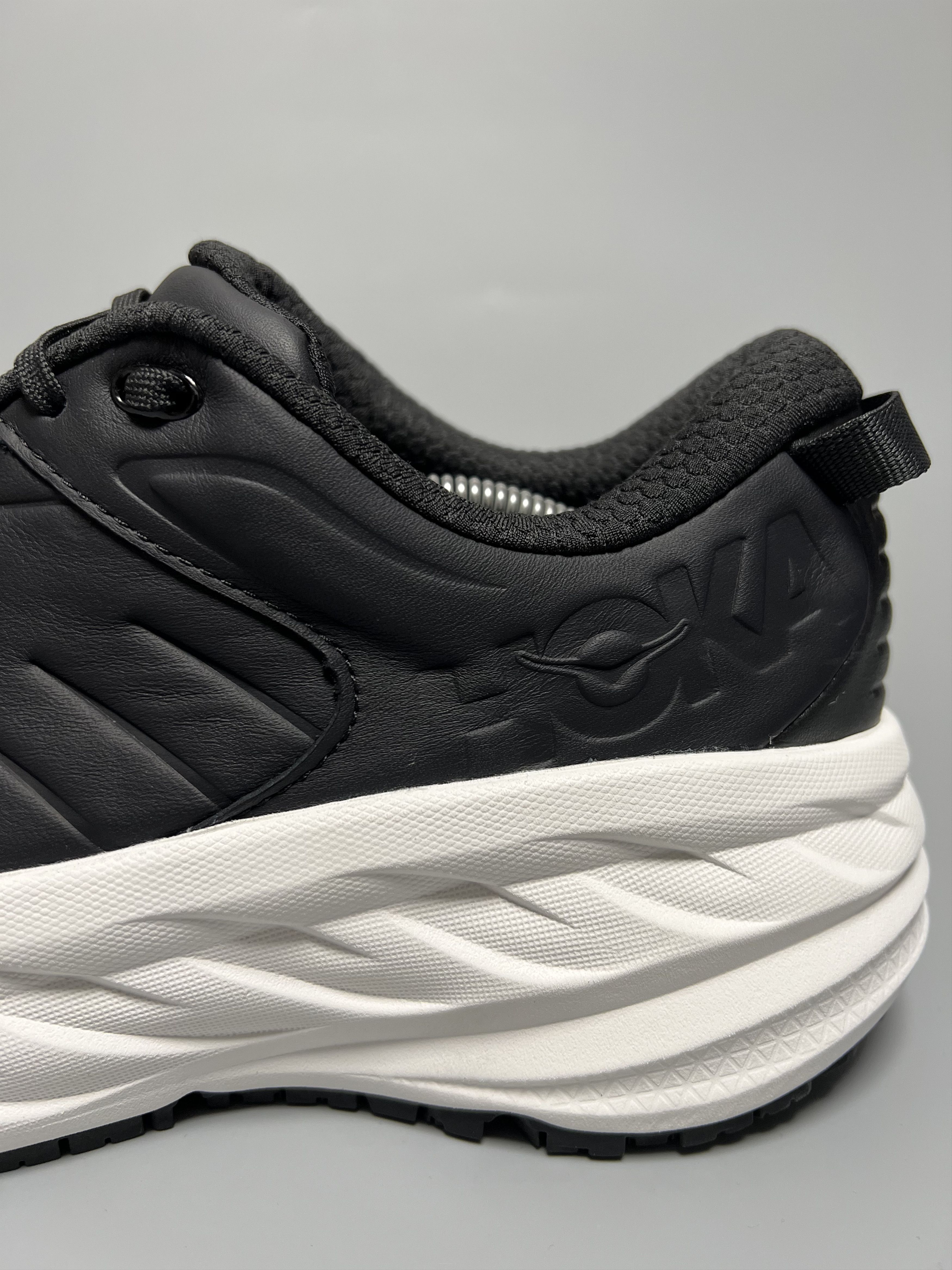 Hoka Hoka One One Bondi SR Running Shoes Slip Resistant Size US 11 / EU 44 - 9 Thumbnail