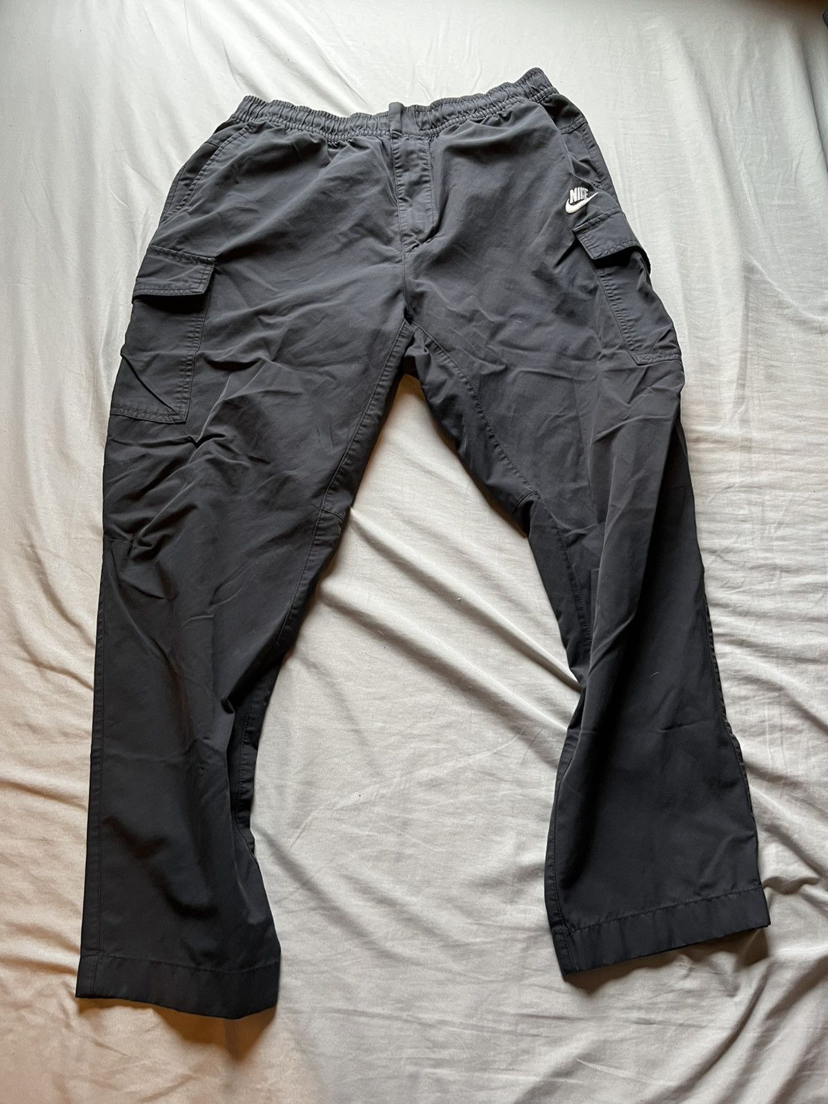 Nike Nike Club Men's Woven Cargo Pants Size US 34 / EU 50 - 1 Thumbnail