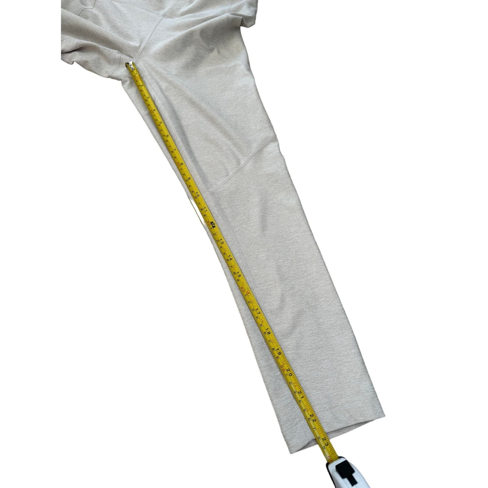 Outdoor Voices Outdoor Voices 3/4 Warm-Up Legging, Beige/White, Size SMALL Size 23" - 6 Thumbnail