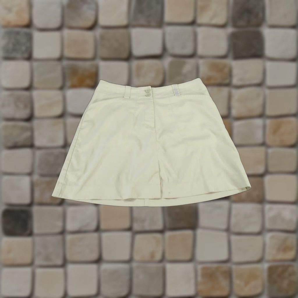 Nike VINTAGE Nike Golf Skort Womens 4 Dri Fit Beige A Line Size 27" / US 4 / IT 40 - 1 Thumbnail