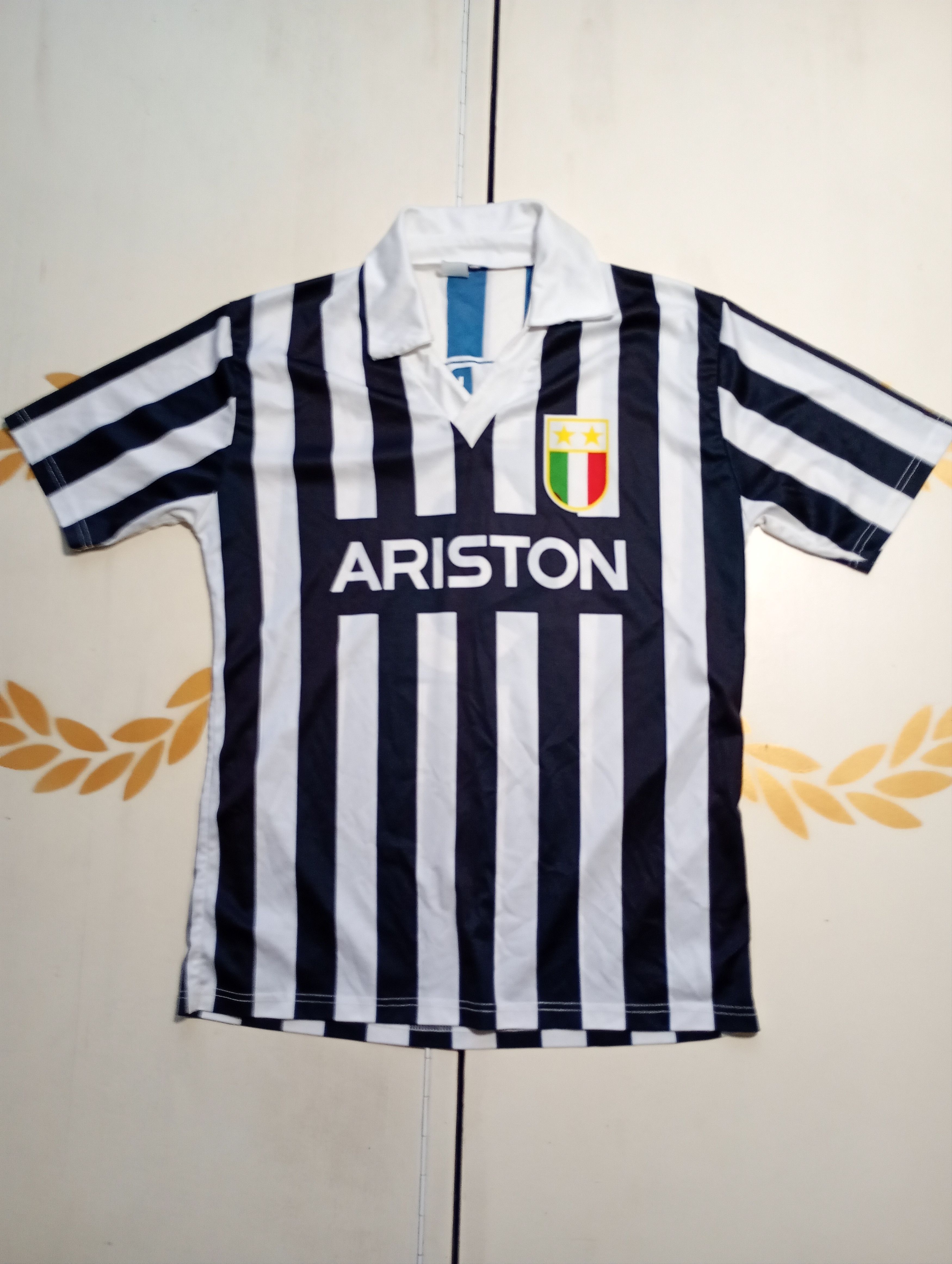 Vintage Juventus Fan Version Home Jersey 9 Ian Rash 1986-1987 Size US M / EU 48-50 / 2 - 2 Thumbnail