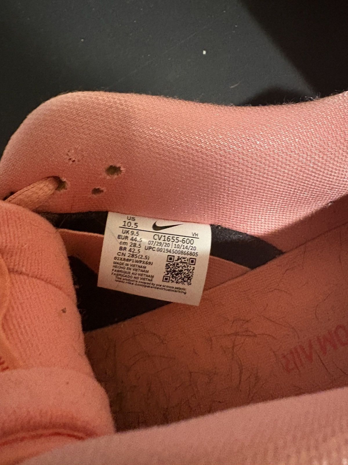 Nike Nike SB dunk low “Pink Pig” size 10.5 og none Size US 10.5 / EU 43-44 - 7 Thumbnail