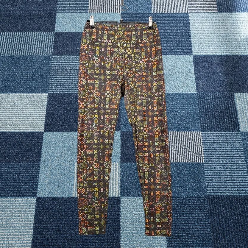 Vintage LuLaRoe Leggings Womens One Size Gray Crop Mid-Rise Geometric Pull-On Casual Geometric Print Adult Womens Size 42" / US 20 - 1 Thumbnail