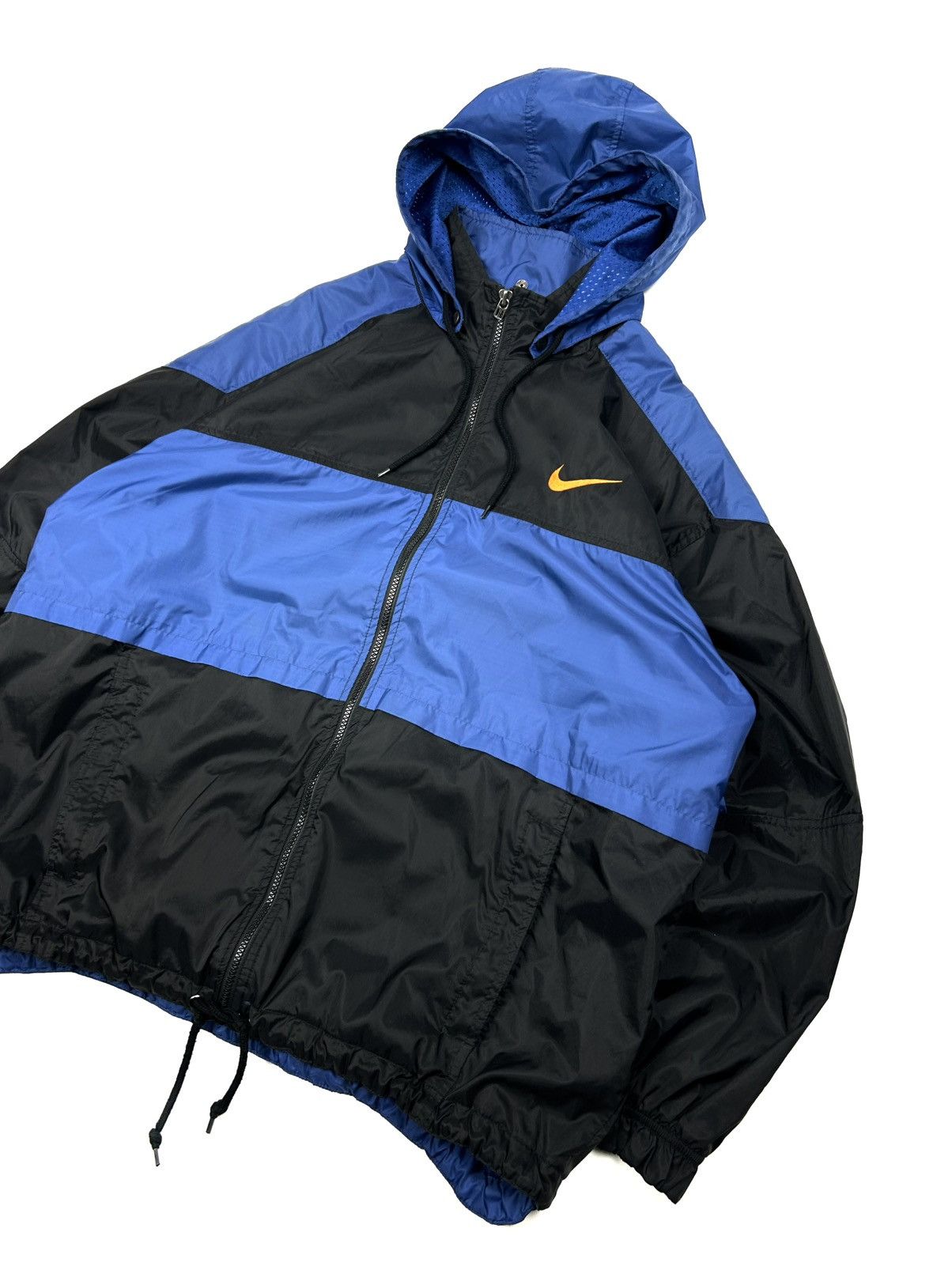 Nike 90s Nike Nylon Waterproof Light Jacket Big Logo Vintage L Size US L / EU 52-54 / 3 - 7 Thumbnail