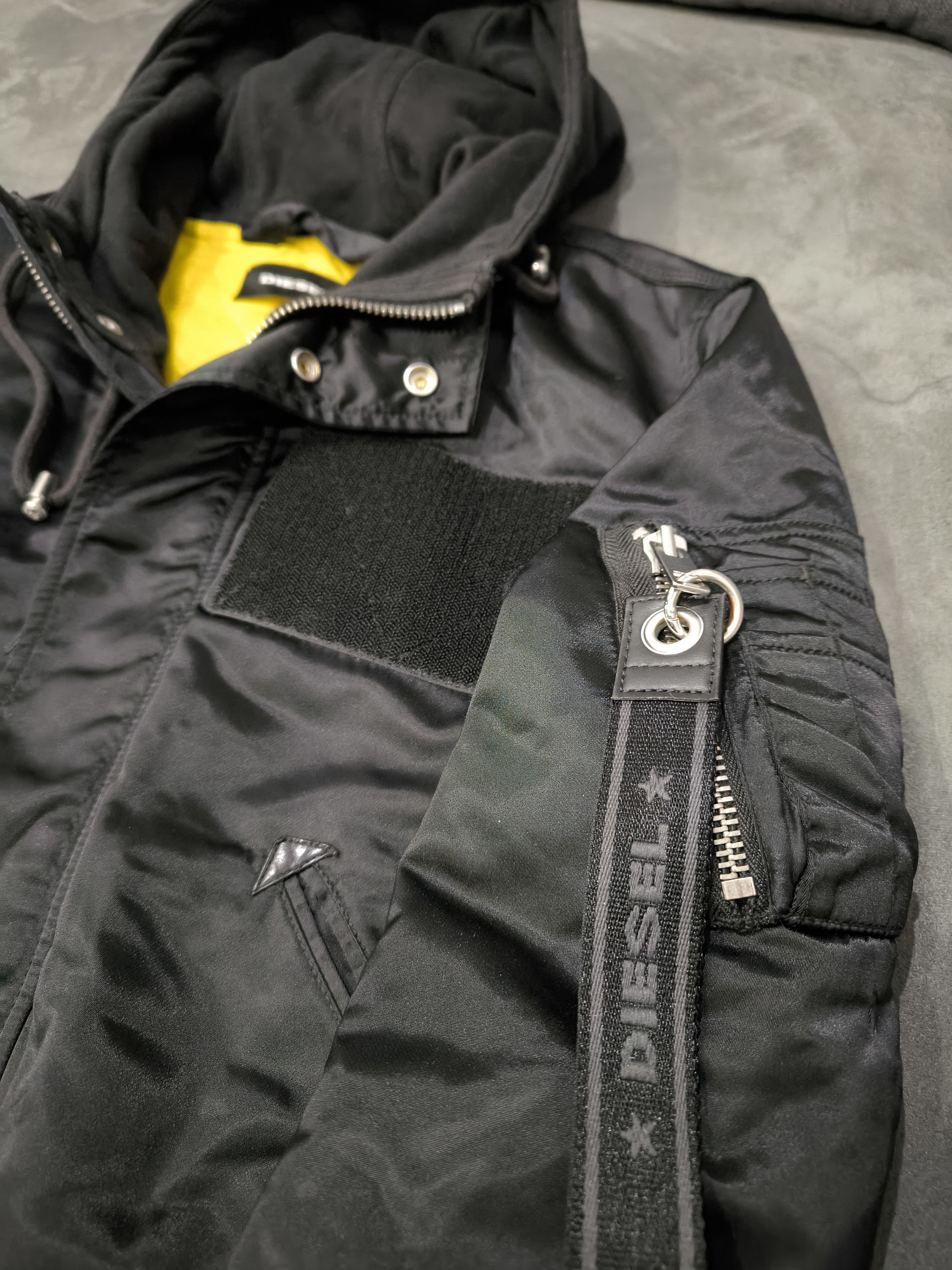 Diesel Men's Diesel layered bomber jacket Size US S / EU 44-46 / 1 - 4 Thumbnail
