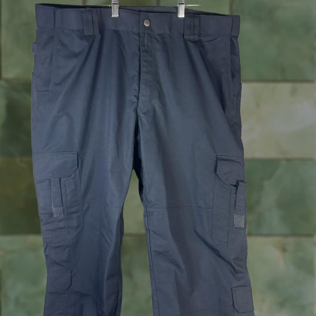 Vintage 5.11 Tactical Pants Mens 44x32 Navy Blue Cargo Ripstop Workwear Outdoor Utility Pants Mens Navy Blue 5.11 Tactical Cargo Ripstop Workwear Size US 44 / EU 60 - 1 Thumbnail