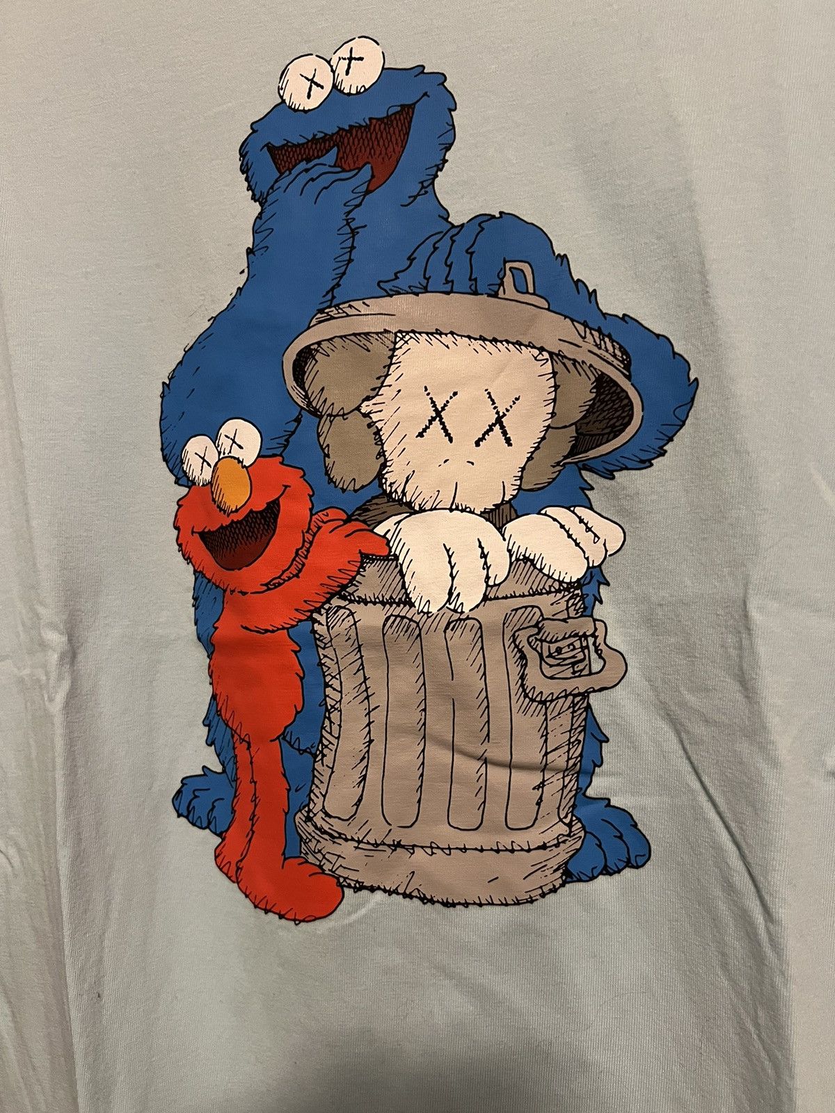 Kaws × Uniqlo KAWS x Uniqlo x Sesame Street Companion Trash Can Tee SS18 Size US M / EU 48-50 / 2 - 4 Thumbnail