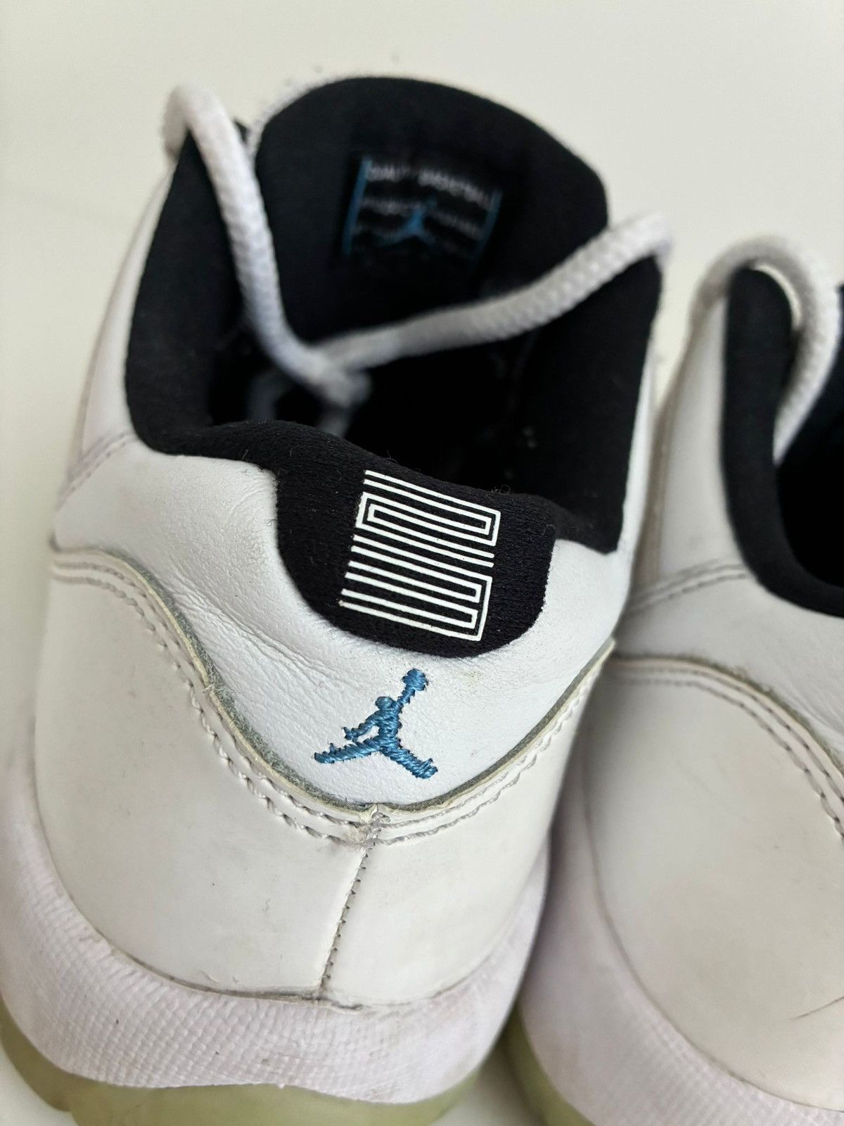 Jordan Brand Air Jordan 11 Retro Low Legend Blue sneakers Size US 8.5 / IT 38.5 - 7 Thumbnail