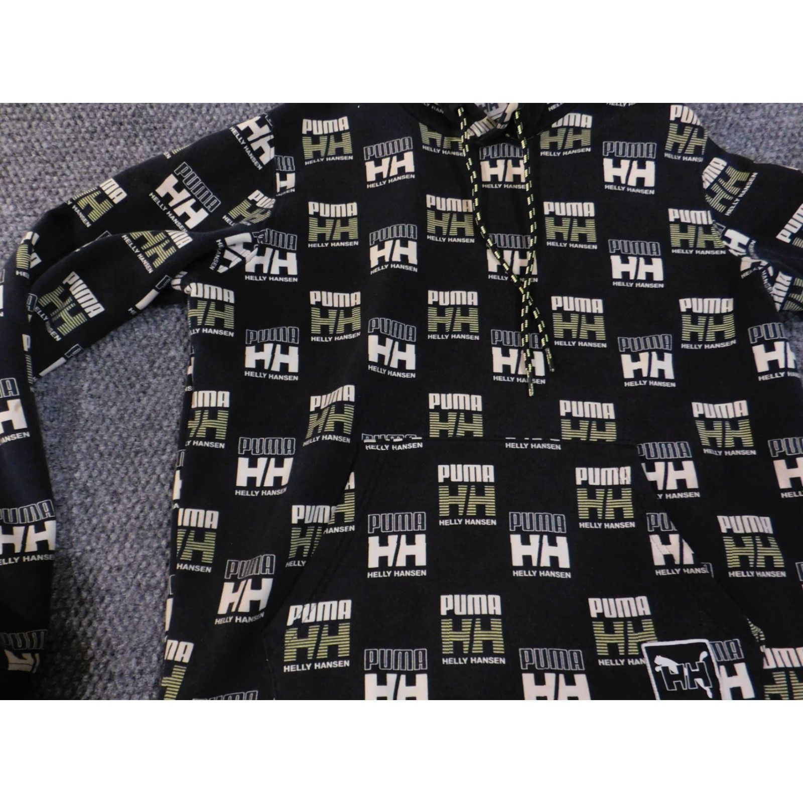 Puma Puma Helly Hansen Hoodie Mens Small Black All Over Print Pullover Streetwear Size US S / EU 44-46 / 1 - 5 Thumbnail