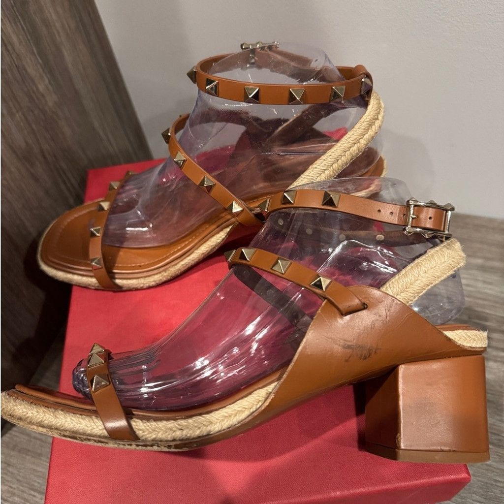 Valentino Valentino Garavani Rockstud Leather T-Strap Sandal Size US 9 / IT 39 - 4 Thumbnail