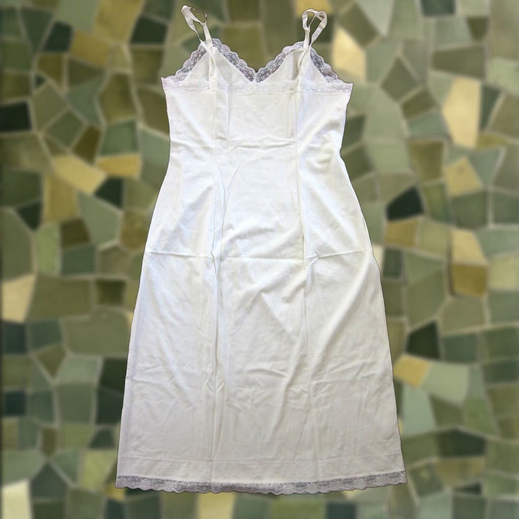 Vintage VINTAGE Shadow Line Ivory Lace Spaghetti Strap Long Slip Nightgown Dress 36MS Size M / US 6-8 / IT 42-44 - 1 Thumbnail