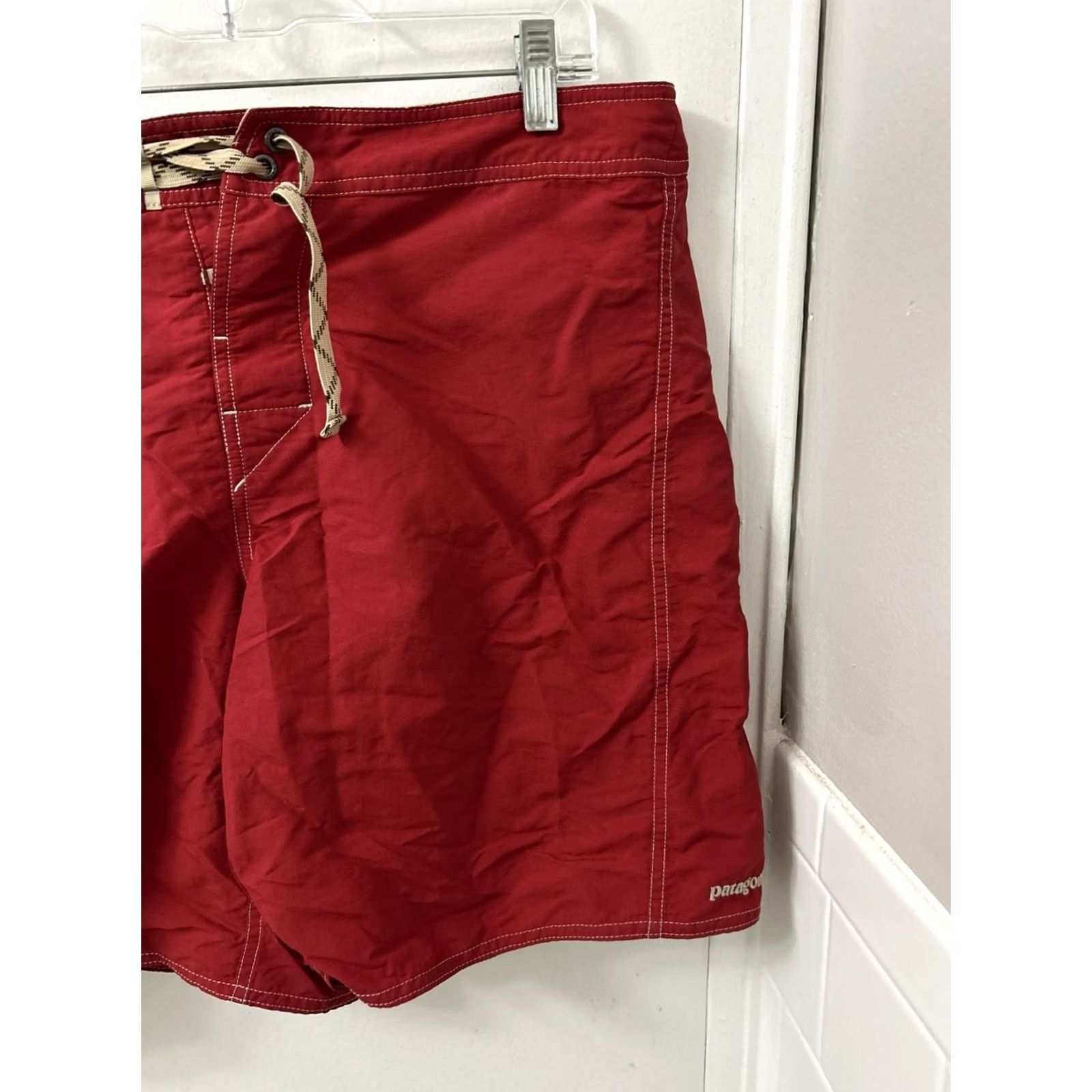 Patagonia Patagonia Board Shorts Mens Size 34 Red Solid Nylon Quick Dry Pockets Swim Bottoms 86625 SP16 Size US 34 / EU 50 - 3 Thumbnail