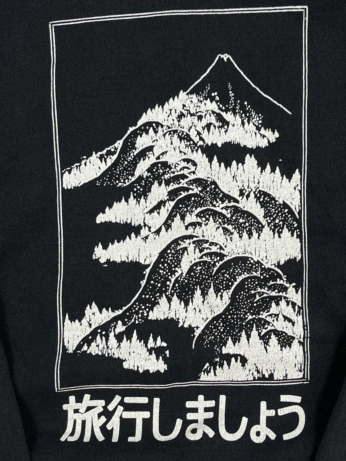 Japanese Brand × Vintage Vintage 90s faded big logo sweatshirt streetwear size M Size US M / EU 48-50 / 2 - 4 Thumbnail