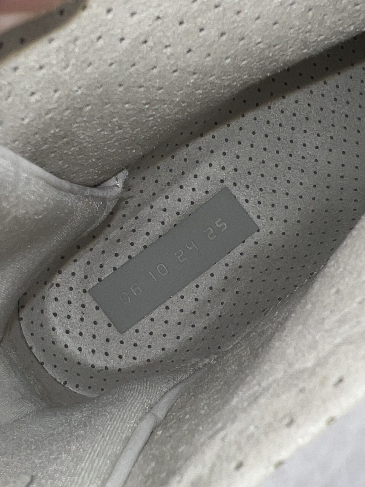 Fear of God × Nike Brand new Nike air fear of god 1 8.5us light bone Size US 8.5 / EU 41-42 - 10 Thumbnail
