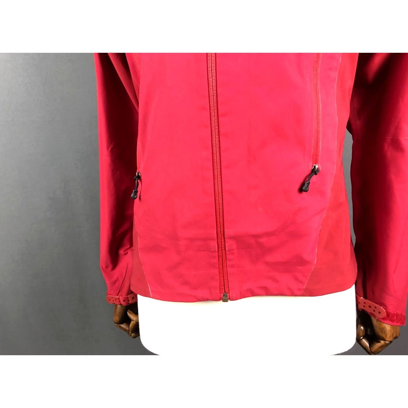 Patagonia Patagonia Full Zip Jacket Women Size S Red Polyester Windbreaker Casual Solid Zip Pockets Logo Size S / US 4 / IT 40 - 7 Thumbnail