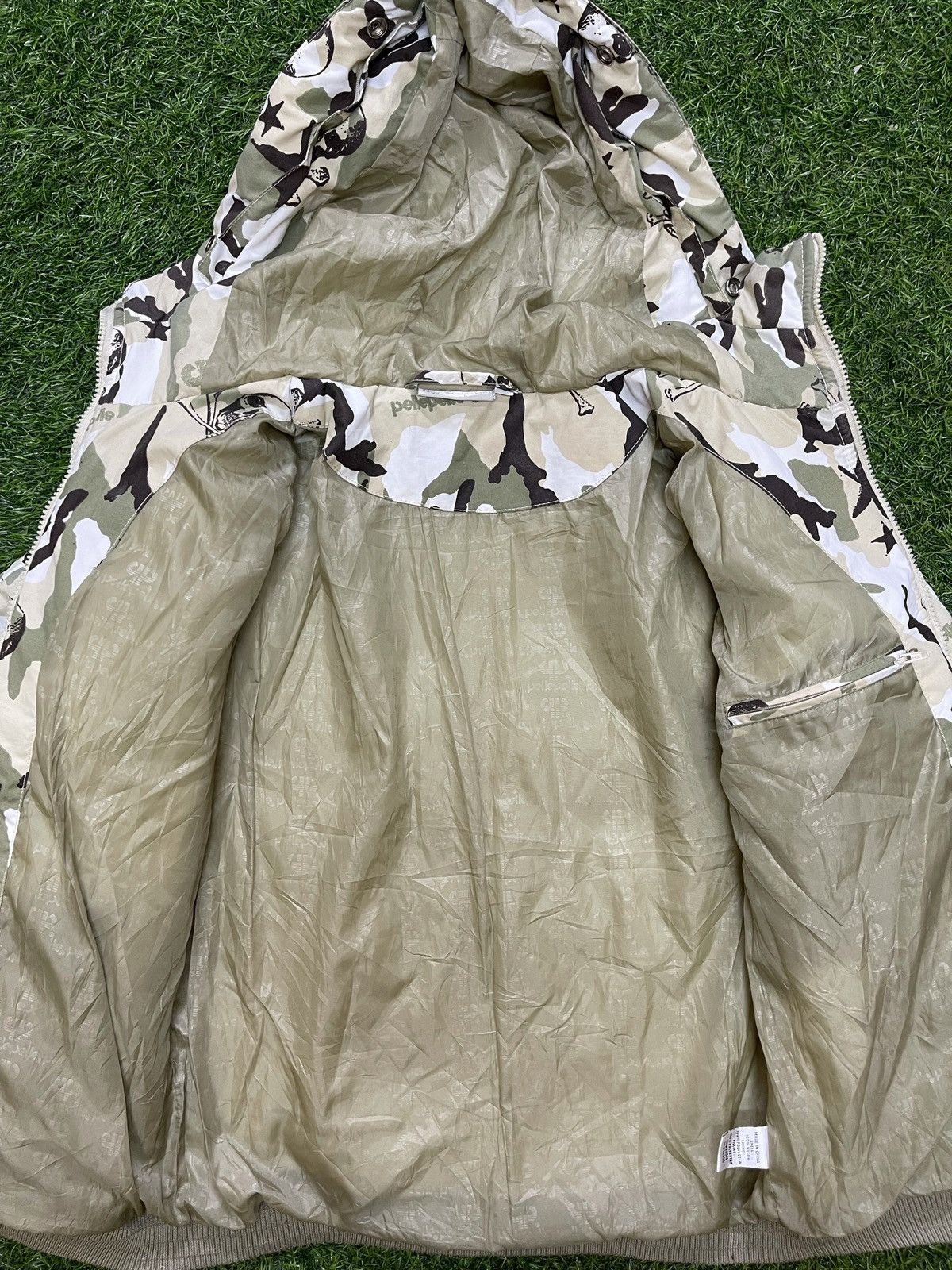 Japanese Brand × Pelle Pelle PELLE PELLE LIMITED EDITION CAMOUFLAGE PUFFER JACKET Size US L / EU 52-54 / 3 - 9 Thumbnail