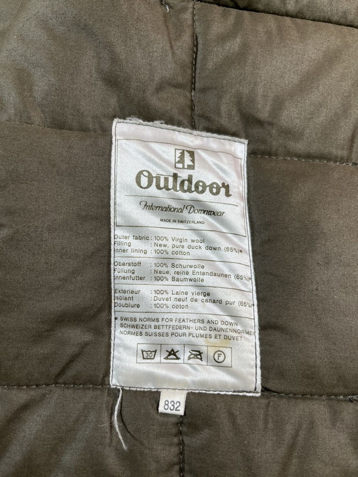 Vintage Vintage Outdoor Wool Puffer Vest riri Size US M / EU 48-50 / 2 - 5 Thumbnail