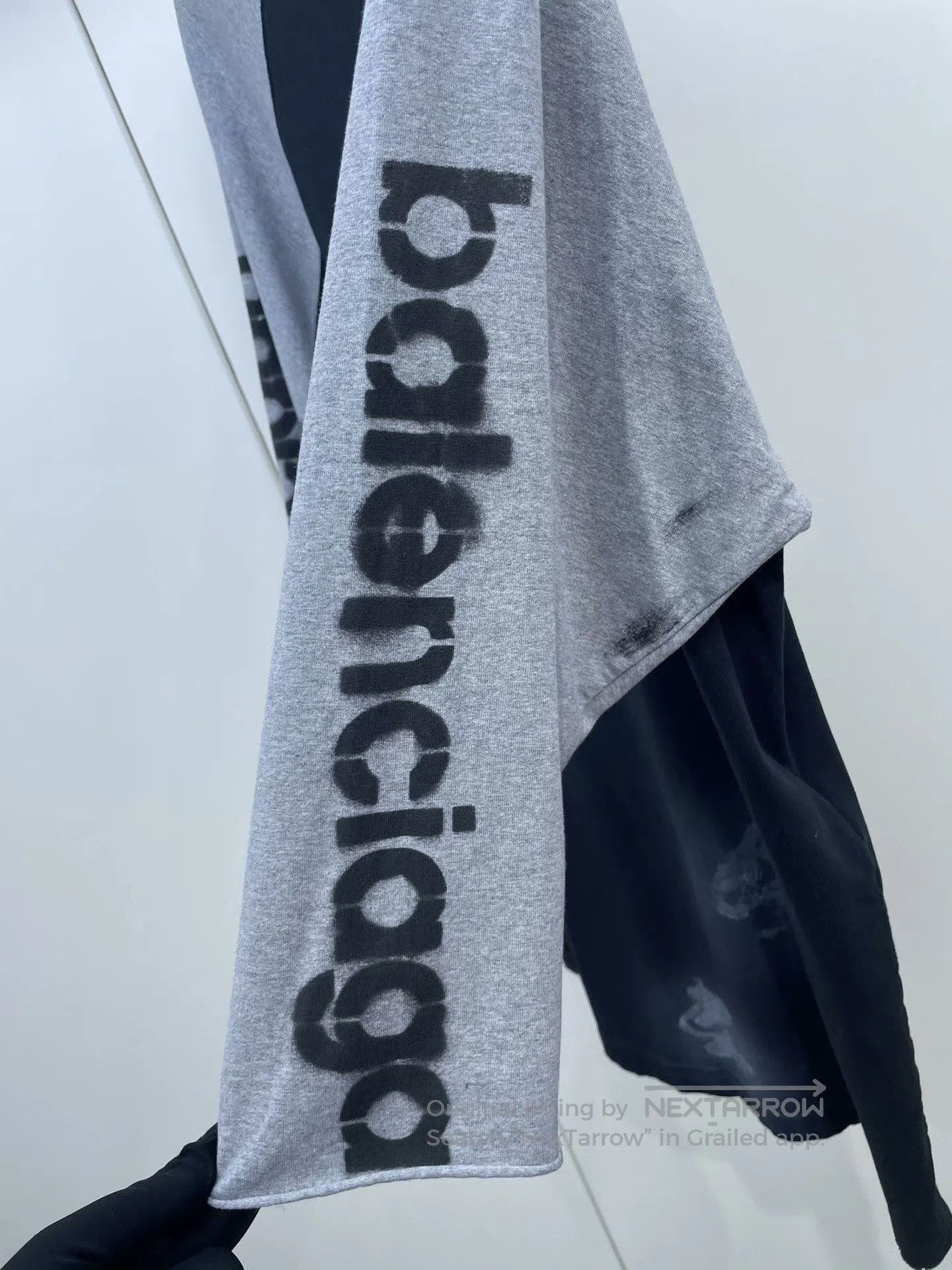Balenciaga Balenciaga Letter Sleeve Hooded Loose T-shirt. Size M / US 6-8 / IT 42-44 - 4 Thumbnail