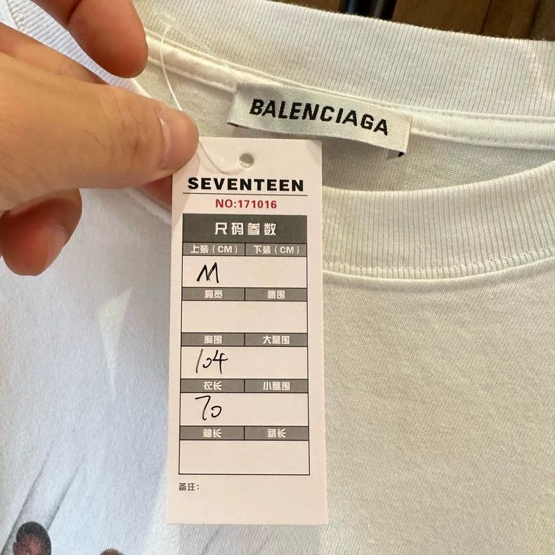 Balenciaga Balenciaga White portrait logo band short sleeves Size US M / EU 48-50 / 2 - 5 Thumbnail