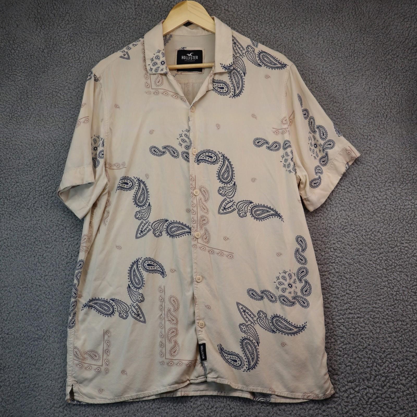 Hollister Paisley Short Sleeve Button Collar Shirt Men XLT Beige Size US XL / EU 56 / 4 - 1 Thumbnail