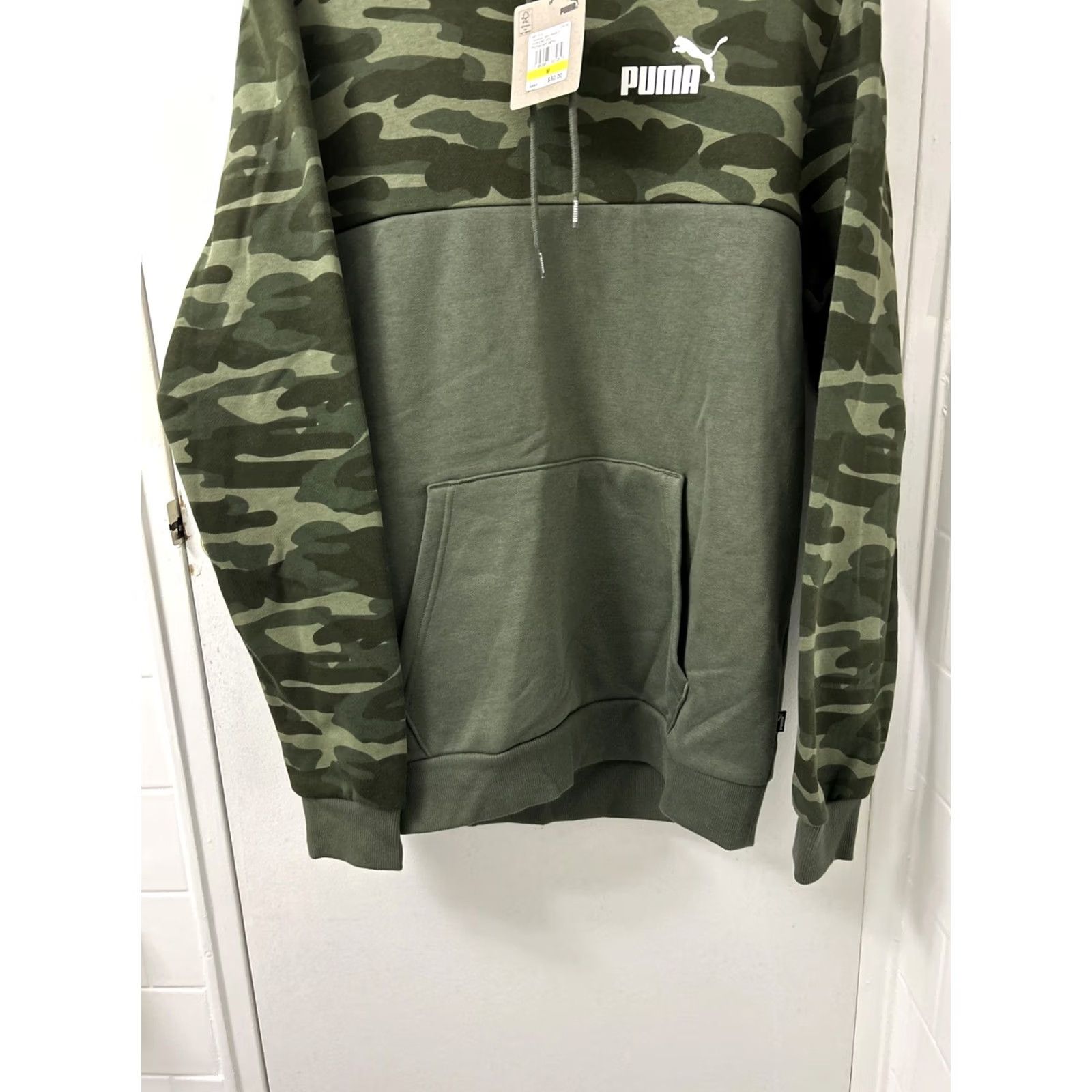 Puma PUMA Hoodie Mens M Green Color block Camo Pullover Long Sleeve Sweatshirt Hooded Pockets Graphic Print Logo Regular Fit Casual Size US M / EU 48-50 / 2 - 3 Thumbnail