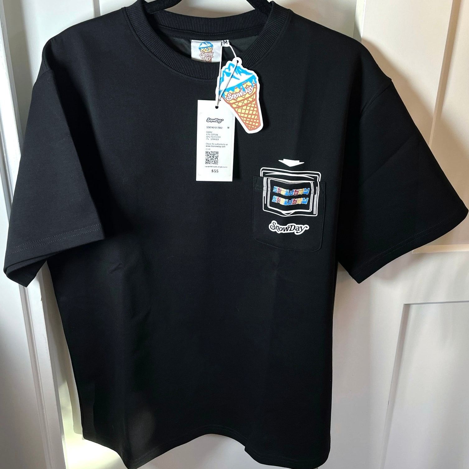 Snowday •NWT• SNOWDAY GBA Player Controller Tee • Size Medium Size US M / EU 48-50 / 2 - 3 Thumbnail