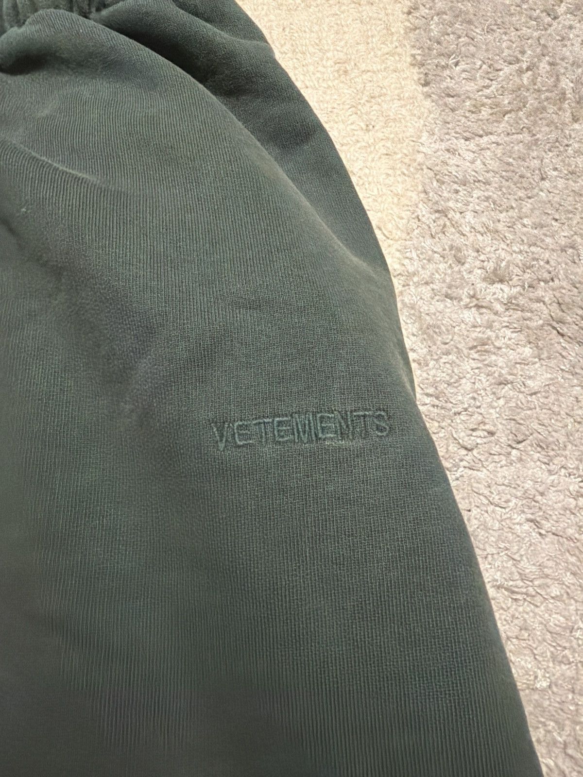 Vetements Vetements Size US 32 / EU 48 - 2 Thumbnail