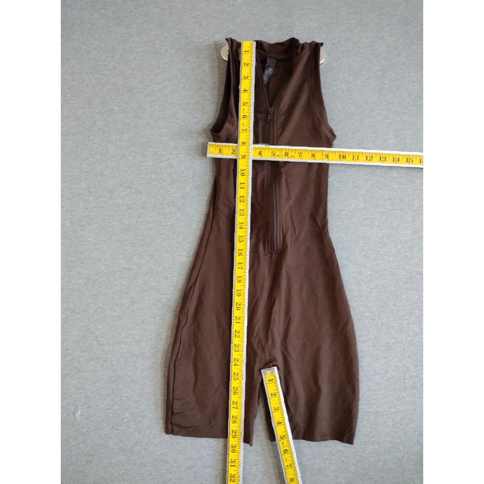 SKIMS VINTAGE SKIMS Women"s Swim Mock Neck Cycle Body Short Suit Zip Cocoa XXS SW-BSS-0023 Size 24" / US 00 / IT 34 - 4 Thumbnail
