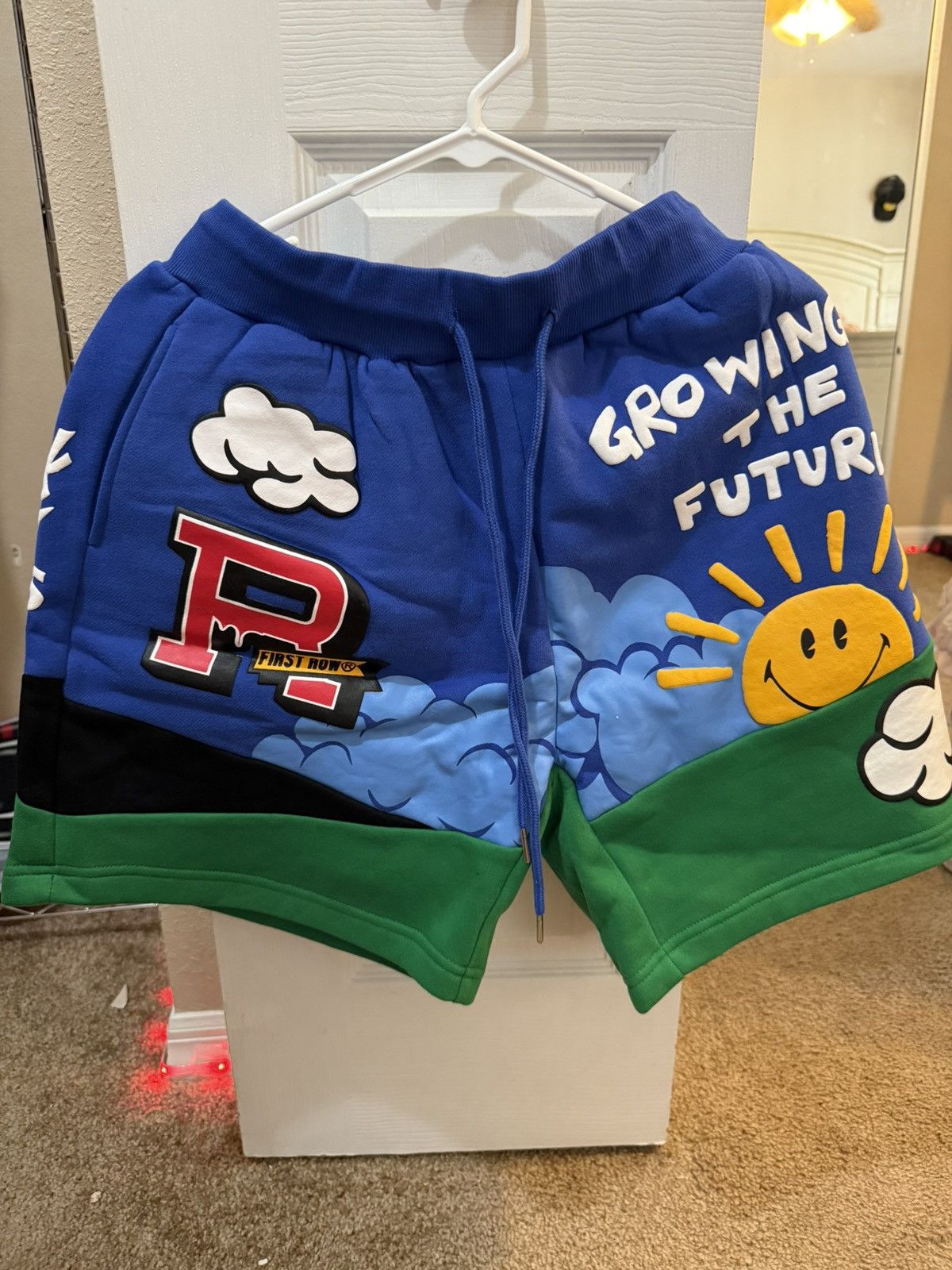 Other First row shorts Size US 30 / EU 46 - 1 Thumbnail