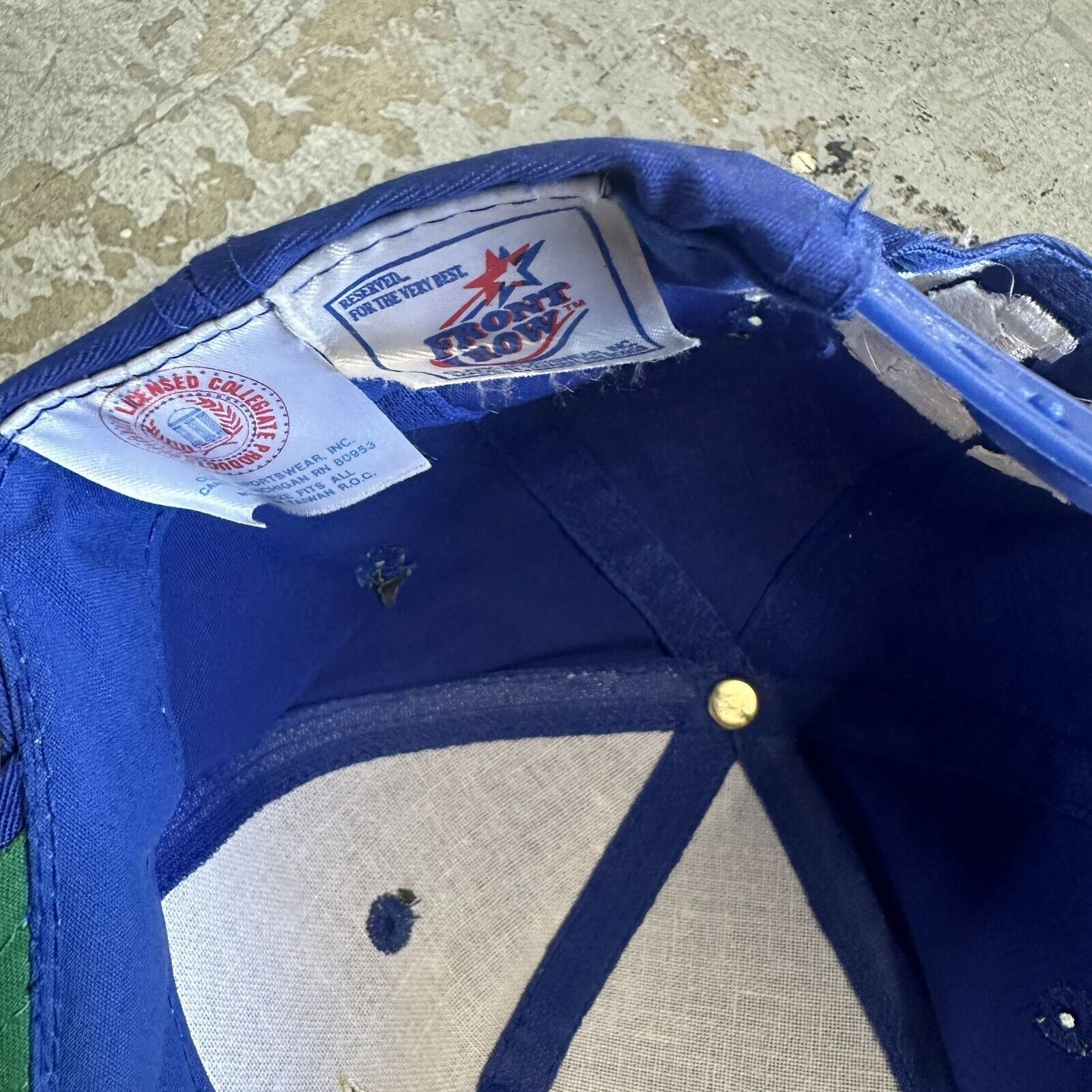 NCAA × Vintage Vintage Front Row Kentucky Wildcats Blockhead Snapback Hat Size ONE SIZE - 4 Thumbnail