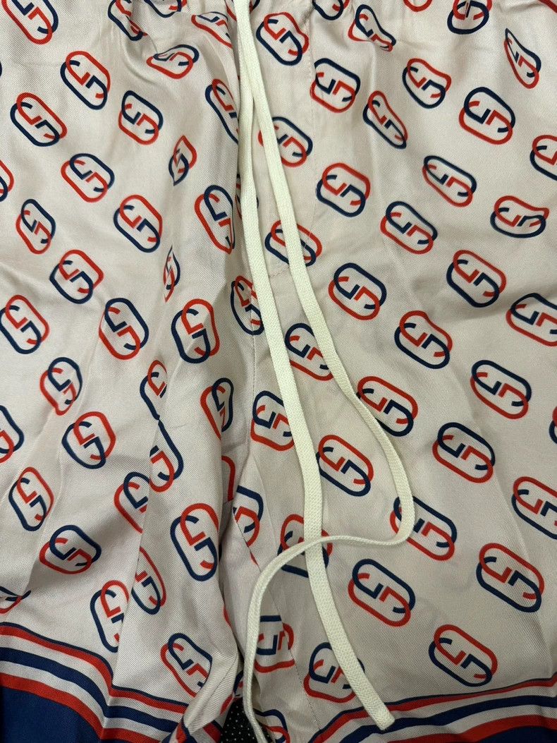 Gucci Gucci Full logo full printed silk shorts 2501-Nextarrow Size US 34 / EU 50 - 5 Thumbnail