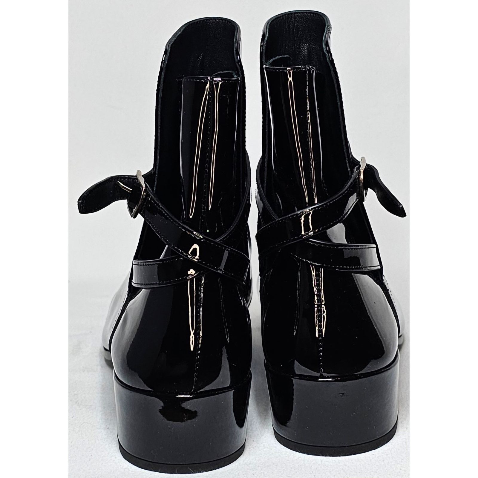 Yves Saint Laurent Saint Laurent Clementi Ankle Boot in black patent leathe Size US 6 / IT 36 - 4 Thumbnail