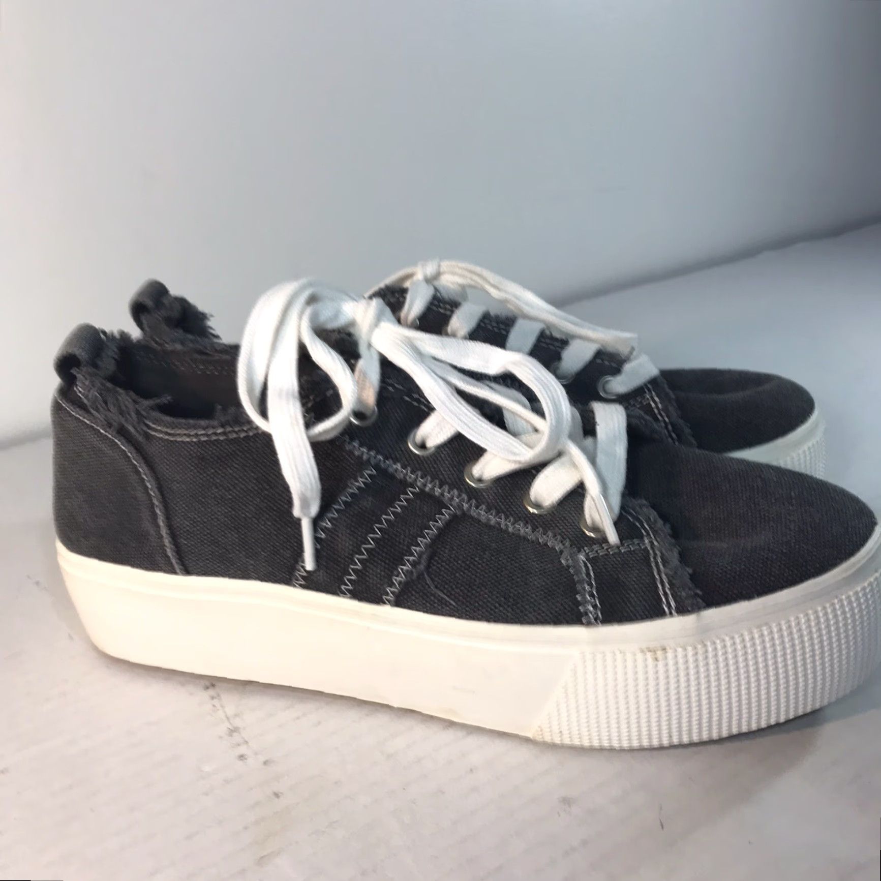Vintage VINTAGE Jellypop Newstar Women's Canvas Sneakers Size 9.5M Gray Athletic Casual Shoes Size US 9.5 / IT 39.5 - 4 Thumbnail