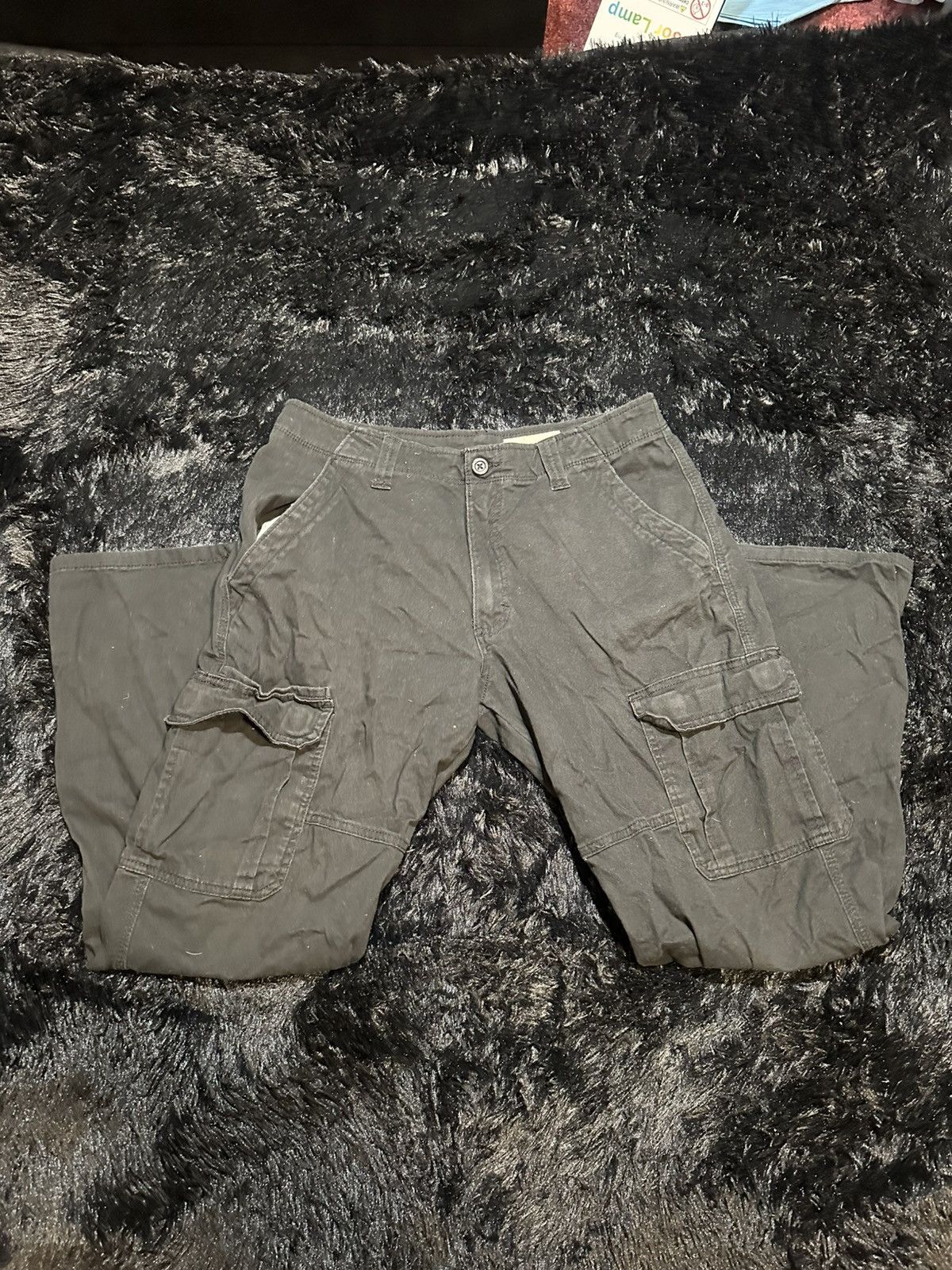 Wrangler Black Relaxed Fit Wrangler Cargos Size US 32 / EU 48 - 1 Thumbnail
